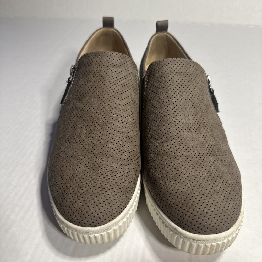 Soul Naturalizer Women's Slip-On Sneakers Tan Color Size 8W Comfortable